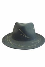 Load image into Gallery viewer, Justine Hats - Brodery frit