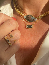 Load image into Gallery viewer, Mayan necklace mother of pearl