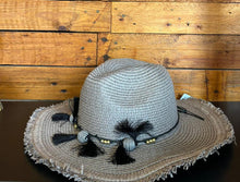 Load image into Gallery viewer, Beach hat - perfect beach hat with pompons